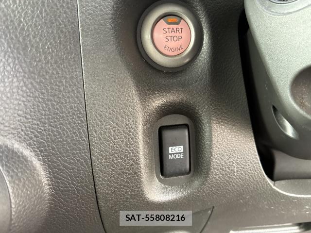 Nissan CUBE 2014-12 8814223-14