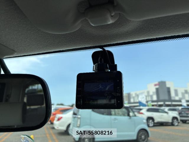 Nissan CUBE 2014-12 8814223-17