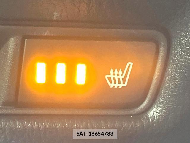 Mazda CX-3 2015-06 8812048-6