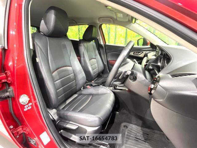 Mazda CX-3 2015-06 8812048-7