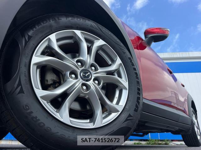 Mazda CX-3 2020-01 8813411-12