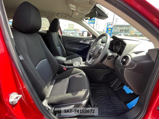 Mazda CX-3 2020-01 8813411-8