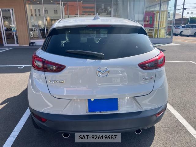 Mazda CX-3 2015-09 8813583-1