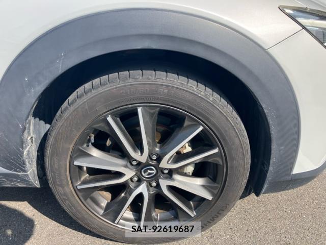 Mazda CX-3 2015-09 8813583-12