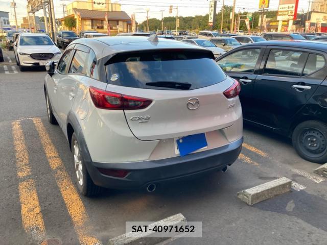 Mazda CX-3 2015-12 8813920-13
