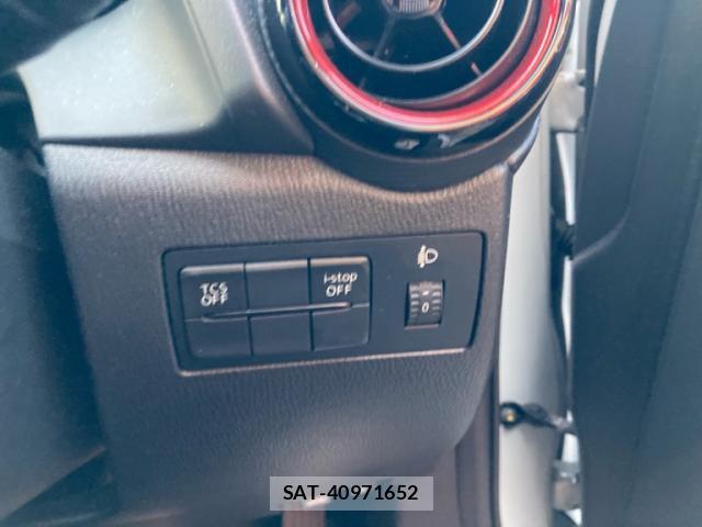 Mazda CX-3 2015-12 8813920-17