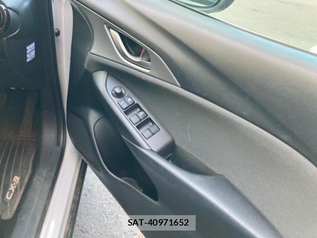 Mazda CX-3 2015-12 8813920-9