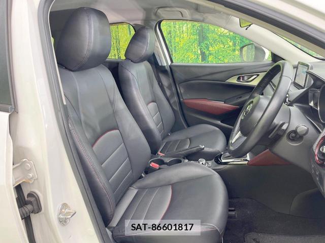 Mazda CX-3 2016-01 8813986-7