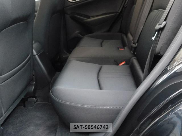 Mazda CX-3 2019-04 8817052-6
