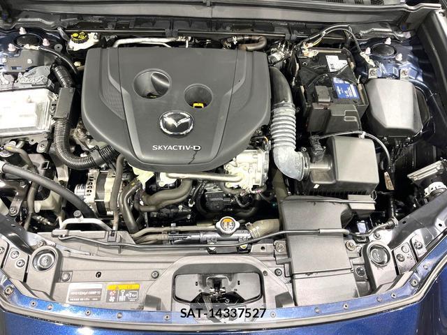 Mazda CX-30 2019-09 8812047-13