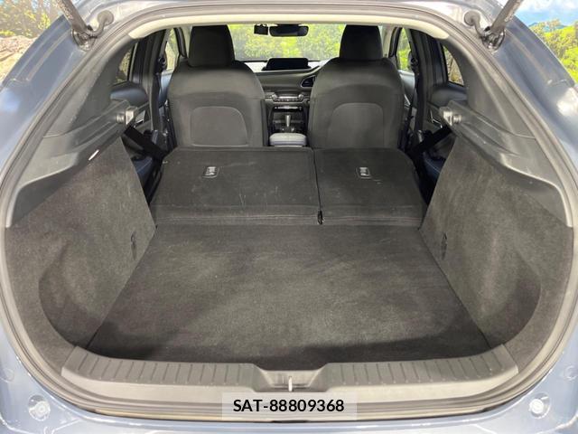 Mazda CX-30 2019-12 8812953-10