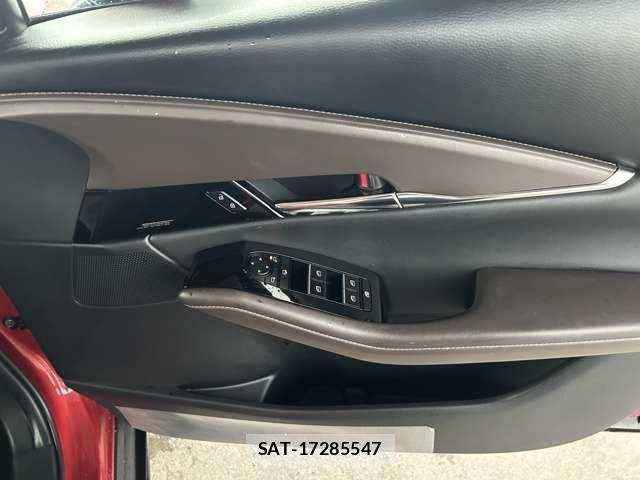 Mazda CX-30 2021-06 8813093-11