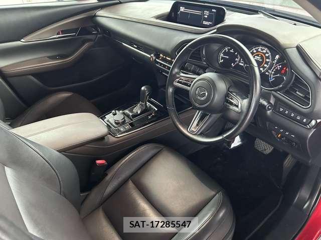 Mazda CX-30 2021-06 8813093-2