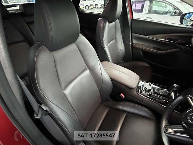 Mazda CX-30 2021-06 8813093-5