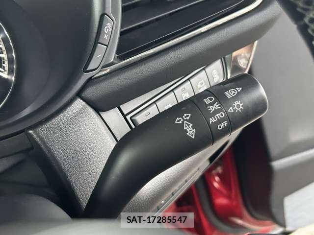 Mazda CX-30 2021-06 8813093-7