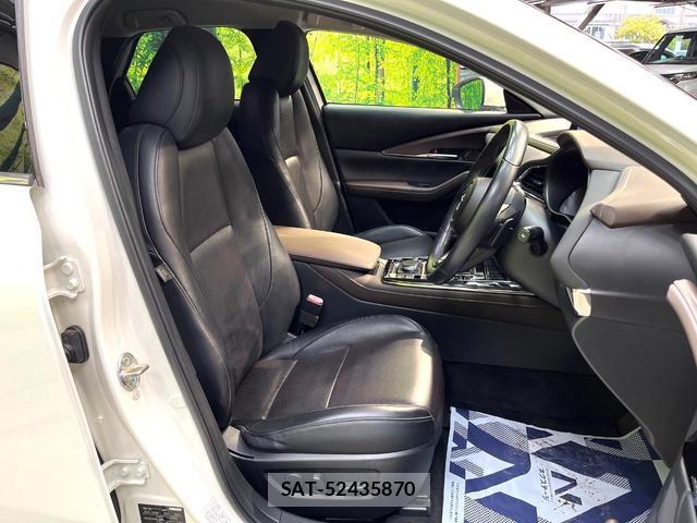 Mazda CX-30 2019-11 8813675-7