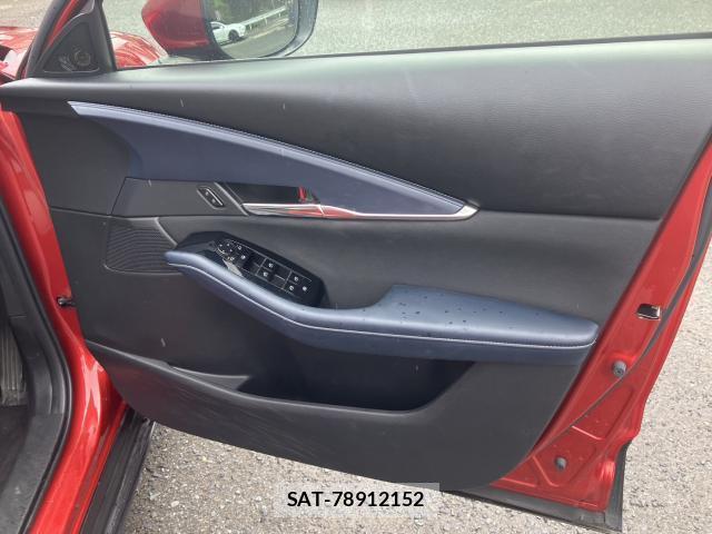 Mazda CX-30 2019-10 8814619-13