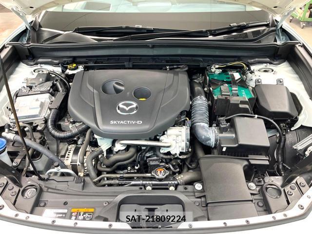 Mazda CX-30 2022-03 8815078-17