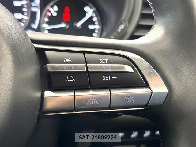 Mazda CX-30 2022-03 8815078-5
