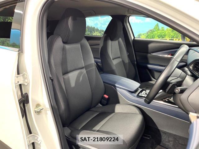 Mazda CX-30 2022-03 8815078-7
