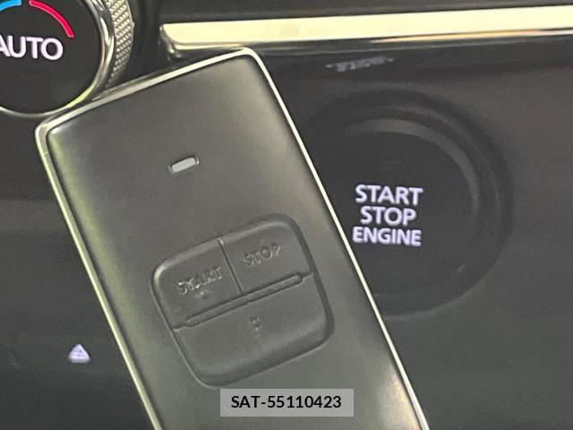 Mazda CX-30 2022-04 8815946-5