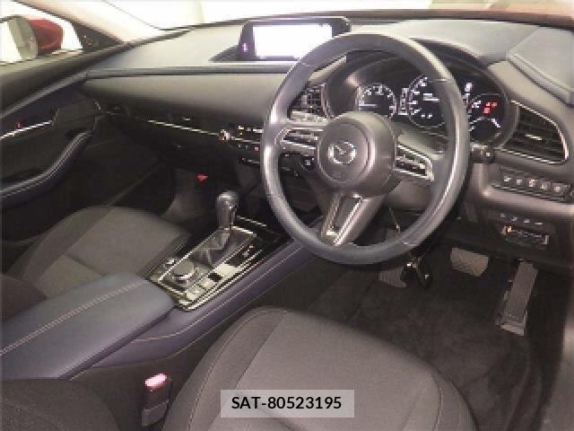 Mazda CX-30 2020-11 8816135-2