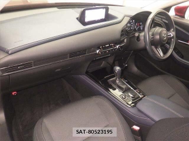 Mazda CX-30 2020-11 8816135-3