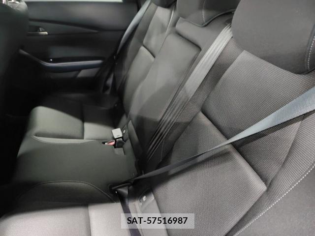 Mazda CX-30 2024-01 8817168-3