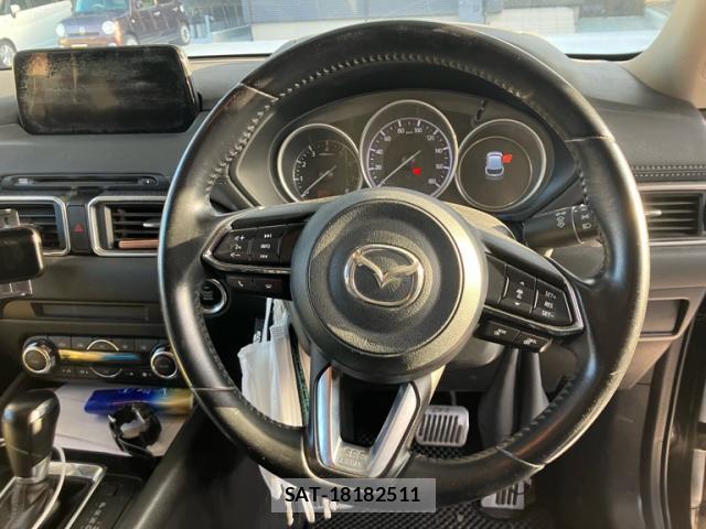 Mazda CX-5 2018-09 8813394-11