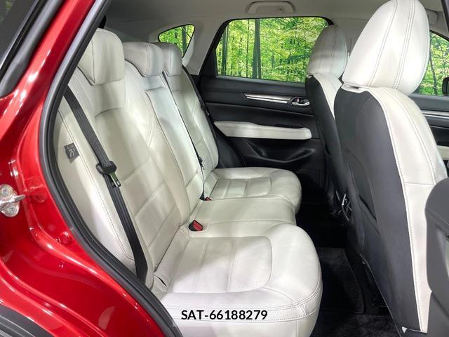 Mazda CX-5 2017-03 8814443-8