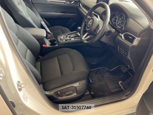 Mazda CX-5 2022-06 8815637-3