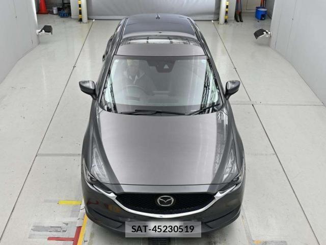 Mazda CX-5 2017-02 8815643-6
