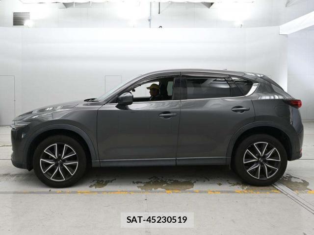 Mazda CX-5 2017-02 8815643-9
