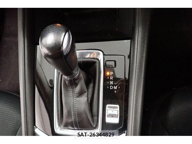 Mazda CX-5 2018-09 8816061-15