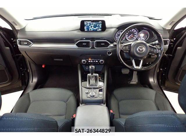 Mazda CX-5 2018-09 8816061-2