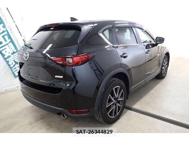 Mazda CX-5 2018-09 8816061-4