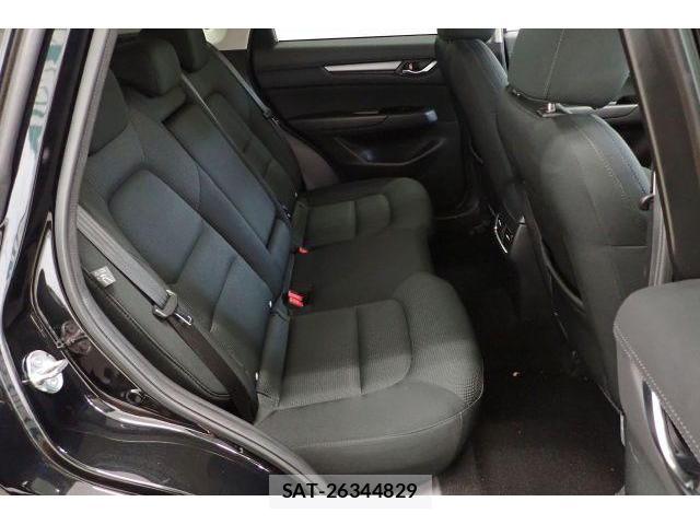 Mazda CX-5 2018-09 8816061-6