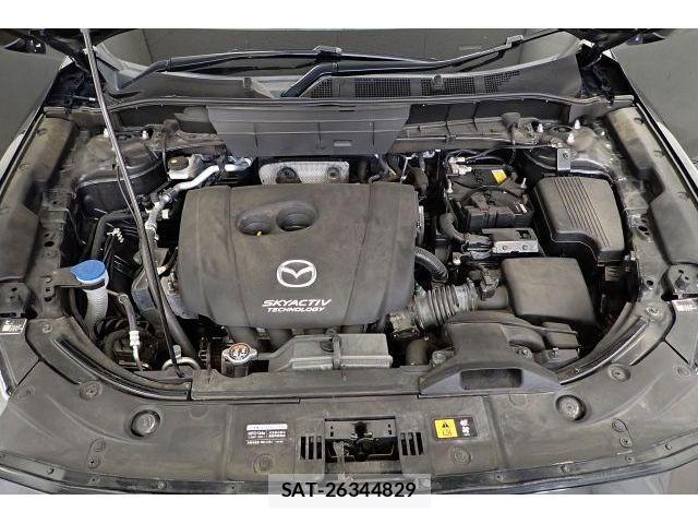 Mazda CX-5 2018-09 8816061-7