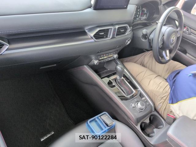 Mazda CX-5 2023-04 8816572-2