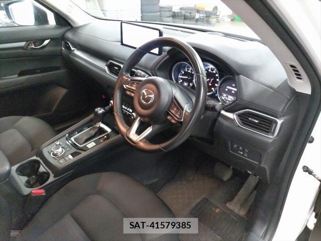 Mazda CX-5 2023-01 8816680-2