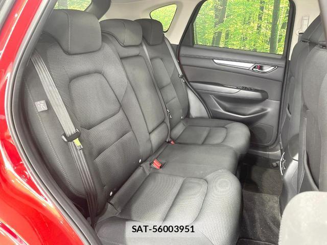 Mazda CX-5 2019-04 8817228-8