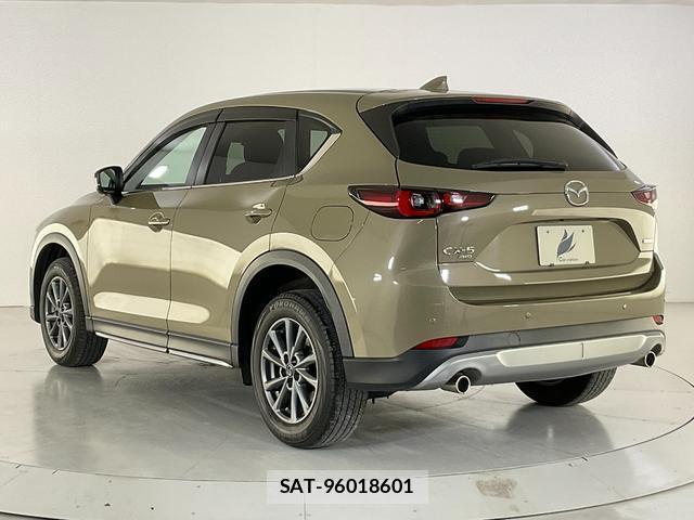 Mazda CX-5 2022-03 8817393-4
