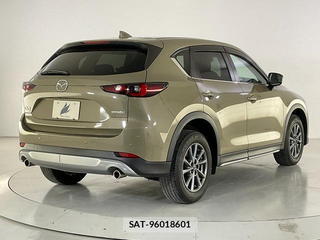 Mazda CX-5 2022-03 8817393-6