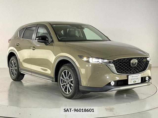 Mazda CX-5 2022-03 8817393-8