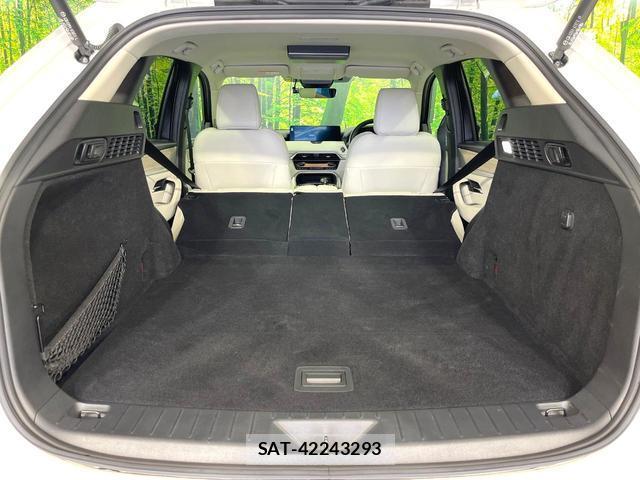Mazda CX-60 2022-11 8815032-8