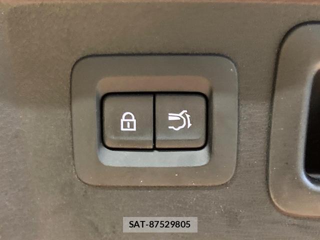 Mazda CX-60 2023-03 8815912-7