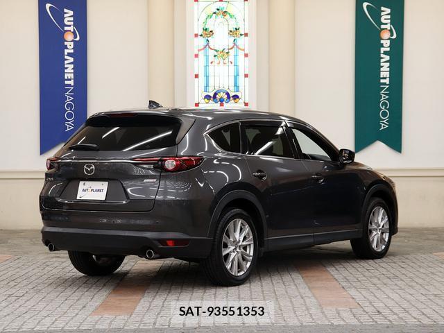Mazda CX-8 2017-12 8812939-1