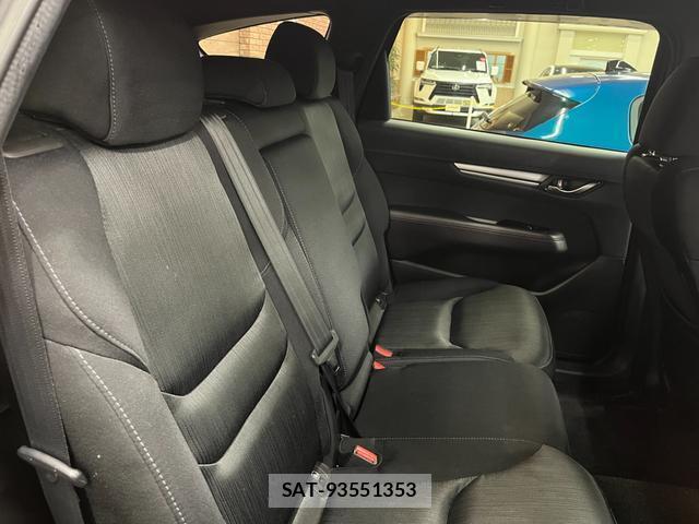 Mazda CX-8 2017-12 8812939-4