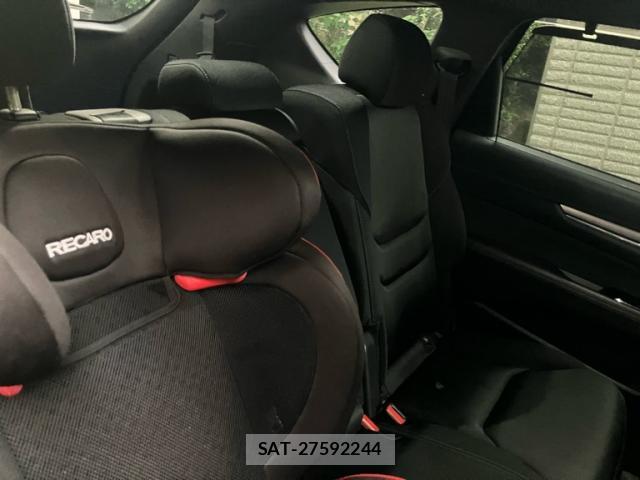 Mazda CX-8 2017-12 8813640-7