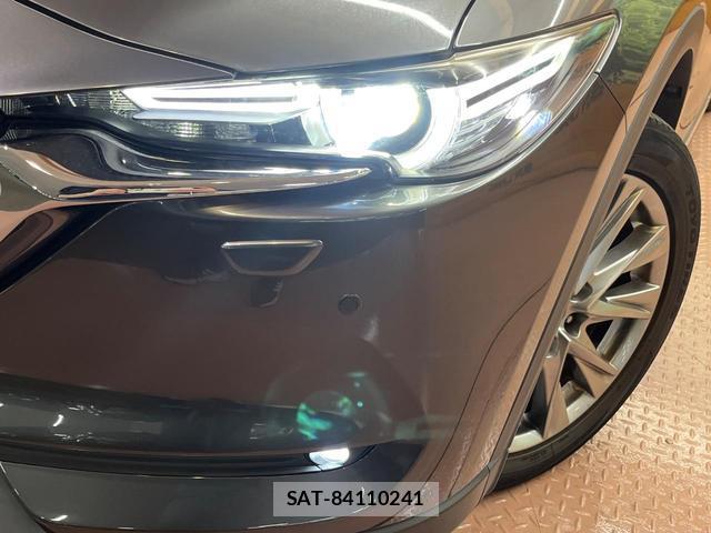 Mazda CX-8 2018-03 8817363-12